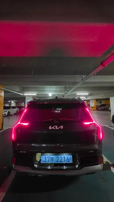 Kia EV9 2024 из KR, фото 2