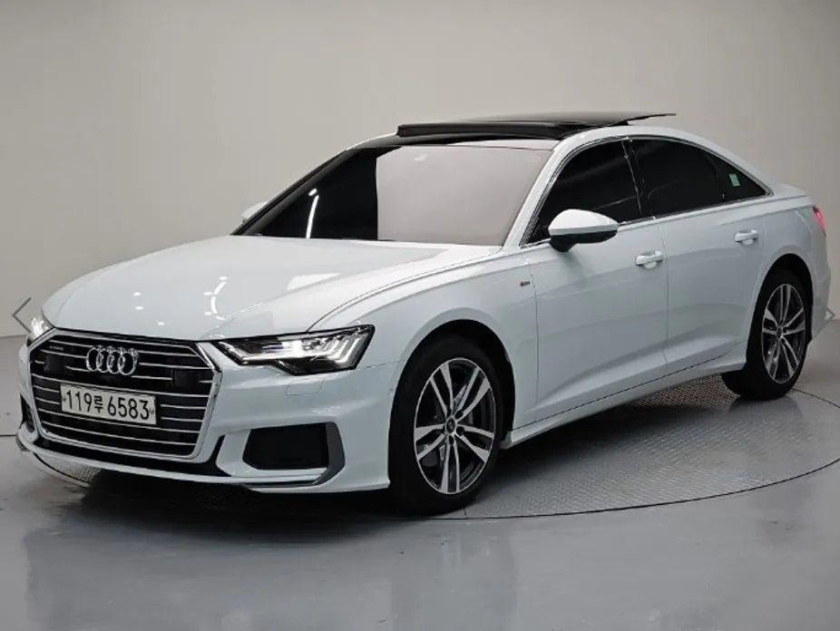 Audi A6 — фото 1