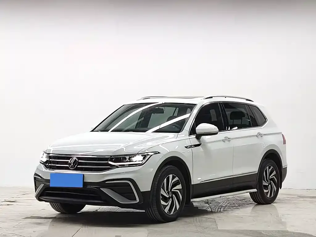 Volkswagen Tiguan L 2022 из CN, фото 10