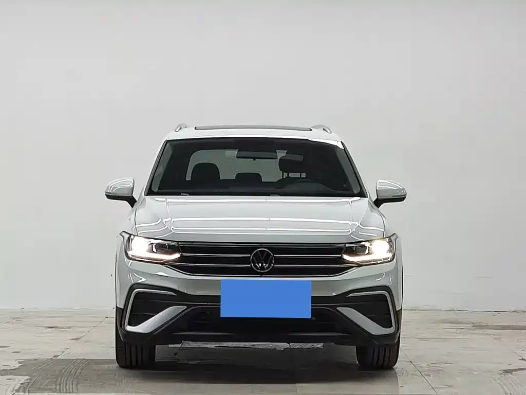 Volkswagen Tiguan L 2022 из CN, фото 7