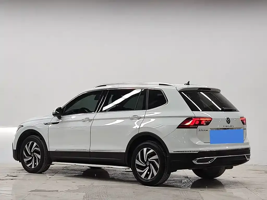 Volkswagen Tiguan L 2022 из CN, фото 5