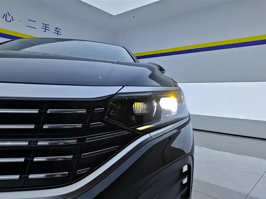 Volkswagen Passat — фото 4