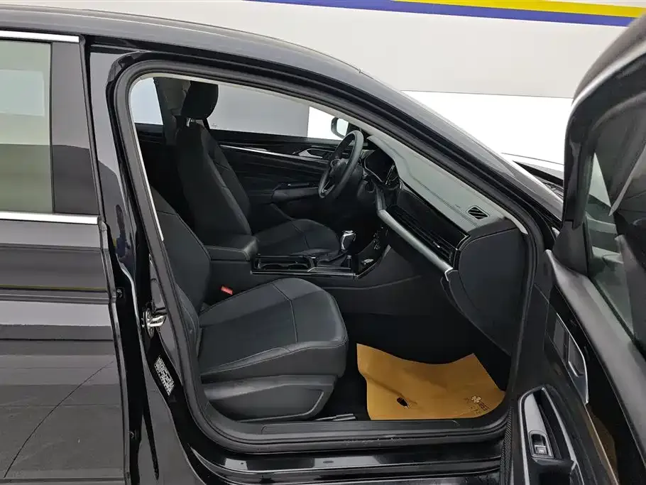 Volkswagen Passat — фото 10