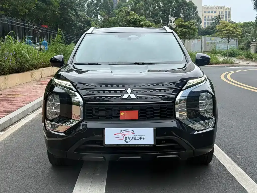Mitsubishi Outlander 2023 из CN, фото 8