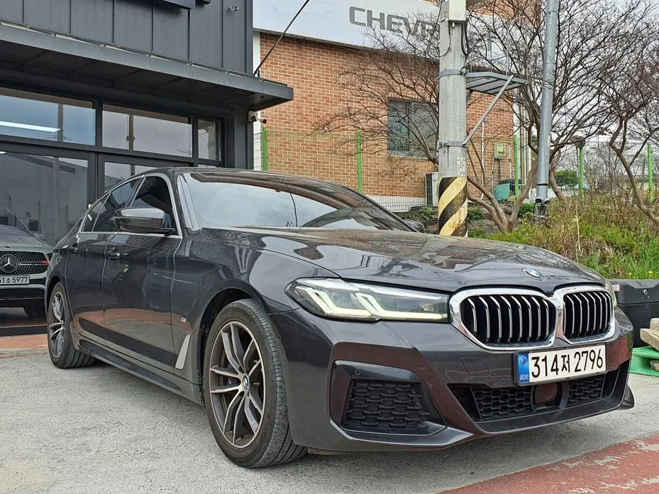 BMW 5-Series 2021 из KR, фото 9