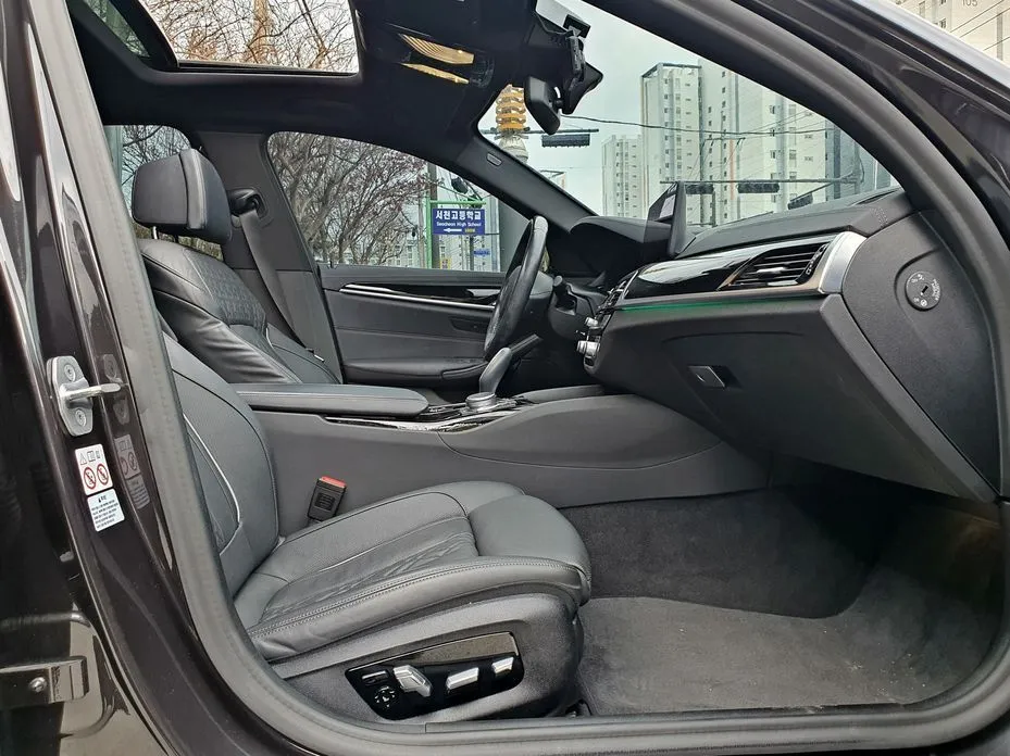 BMW 5-Series 2021 из KR, фото 7
