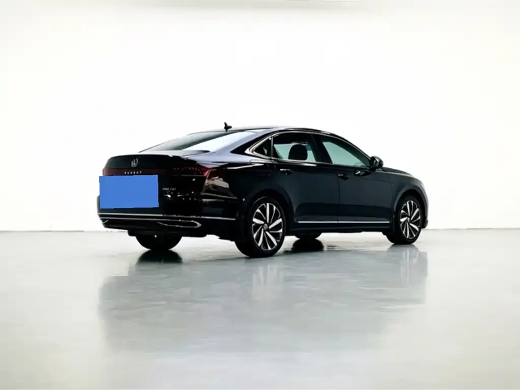 Volkswagen Passat — фото 3
