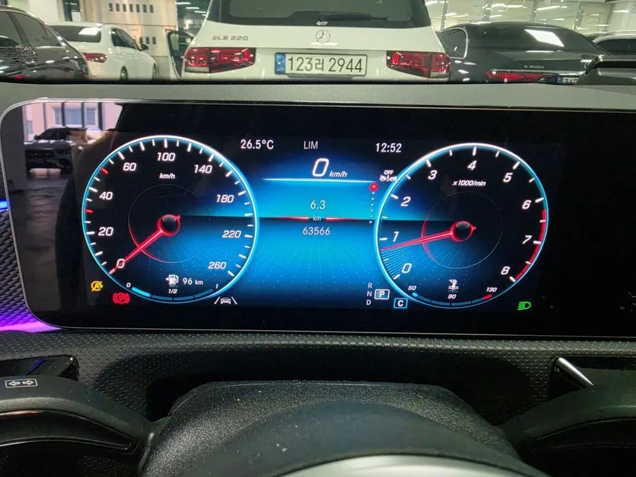 Mercedes-Benz A-Class 2023 из KR, фото 9