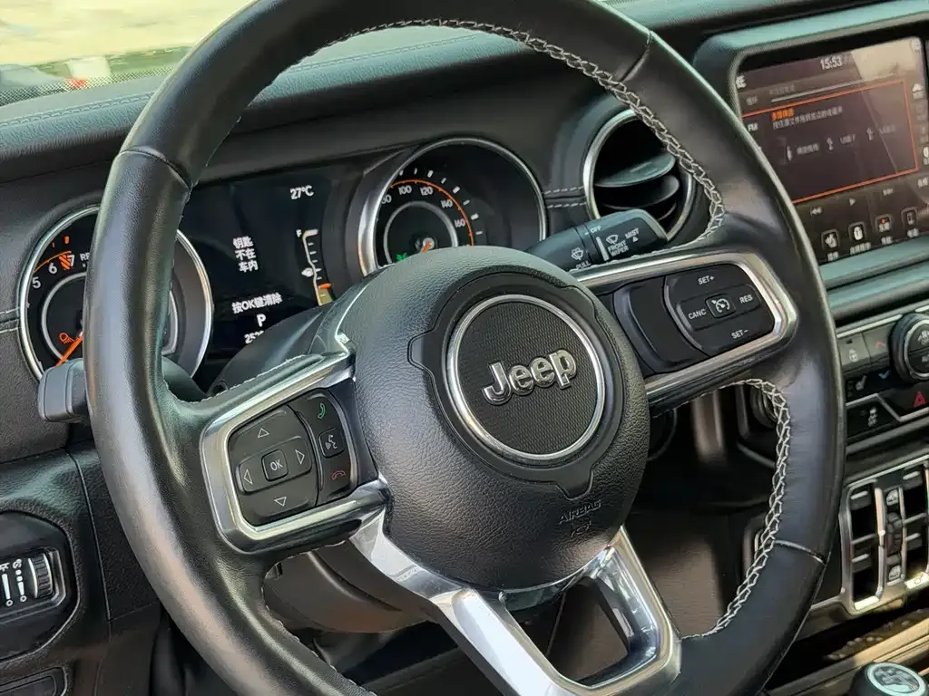 Jeep Gladiator 2023 из CN, фото 7