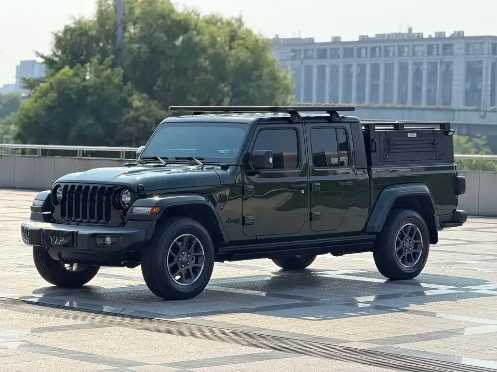Jeep Gladiator 2023 из CN, фото 9