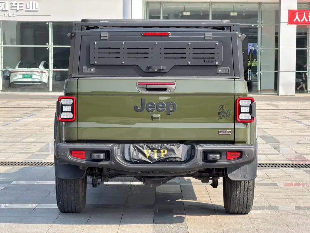 Jeep Gladiator 2023 из CN, фото 2