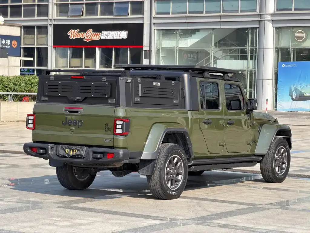 Jeep Gladiator 2023 из CN, фото 6