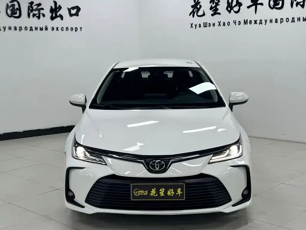 Toyota Corolla — фото 2