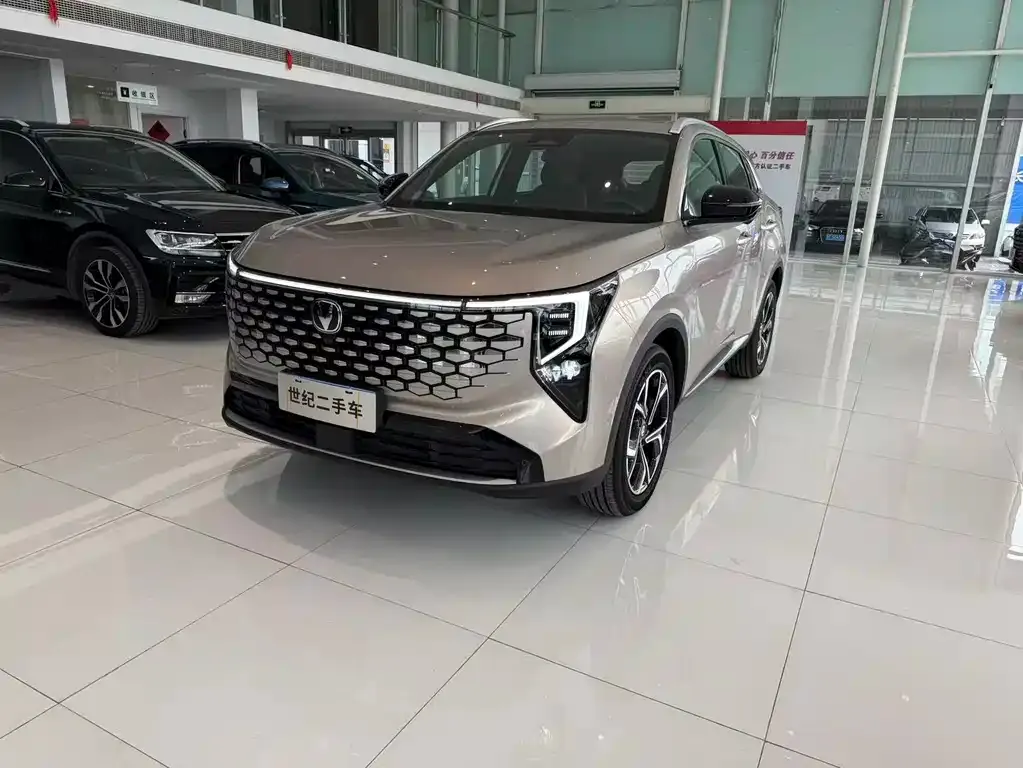 Changan CS55PLUS — фото 1
