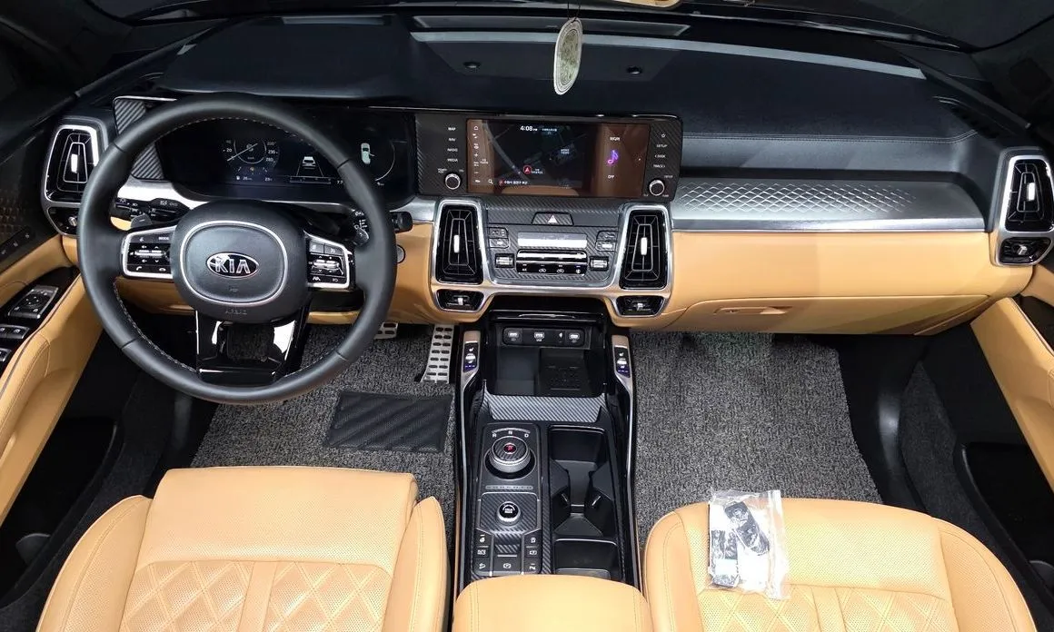 Kia Sorento — фото 10