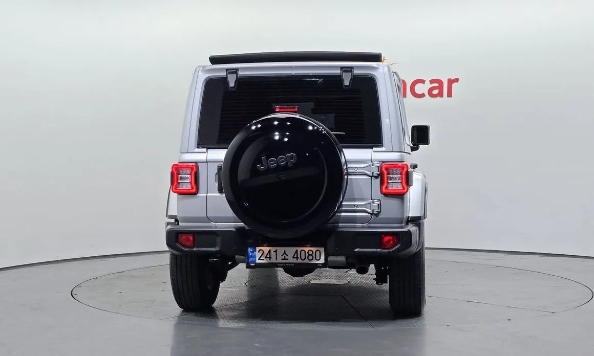 Jeep Wrangler 2022 из KR, фото 2