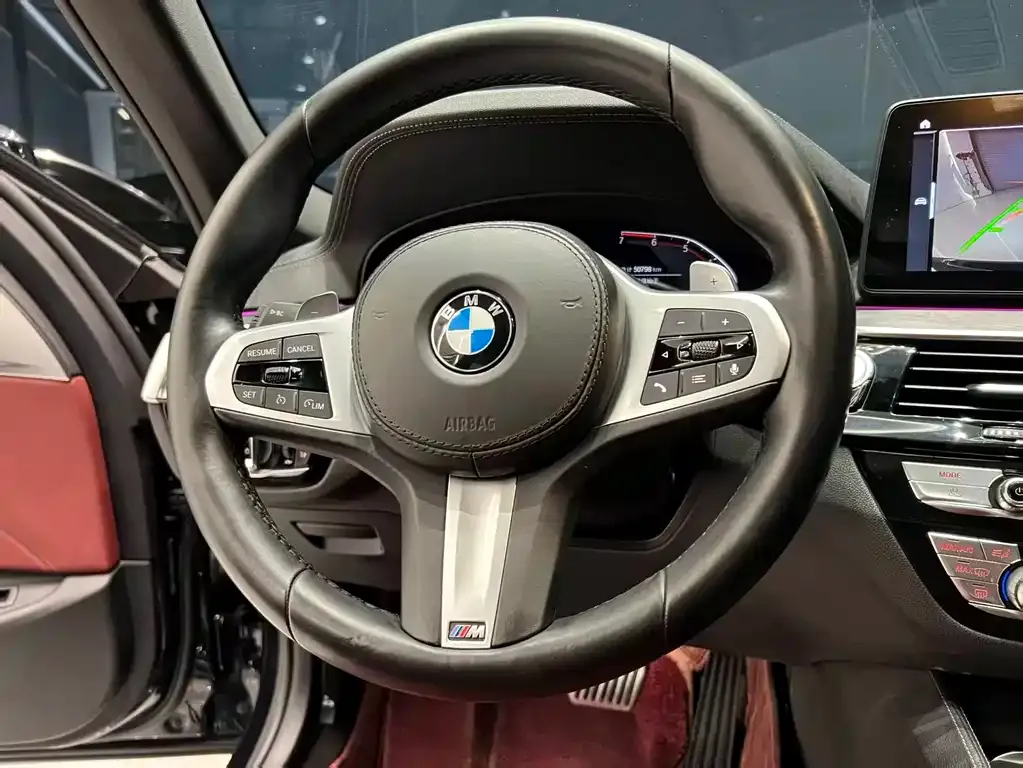 BMW 5 Series — фото 5