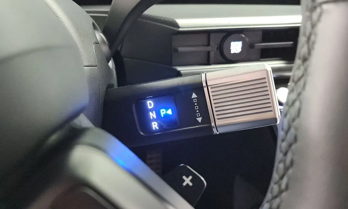 Hyundai Santafe 2024 из KR, фото 3