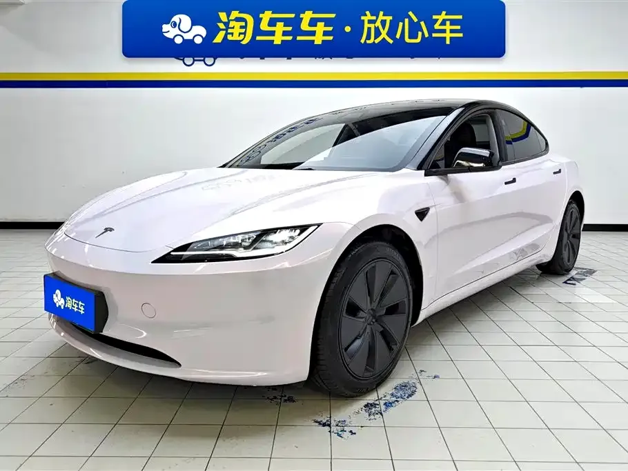 Tesla Model 3 — фото 1