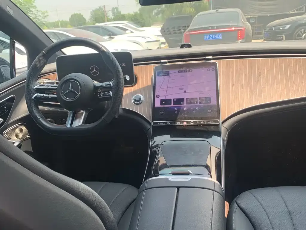 Mercedes-Benz EQE 2023 из CN, фото 8