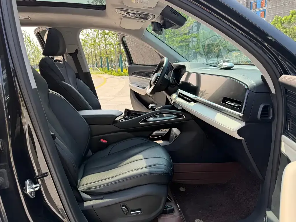 Geely Xingyue L 2023 из CN, фото 2