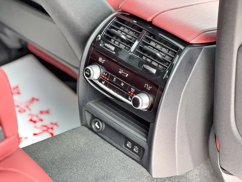 BMW 5 Series — фото 10