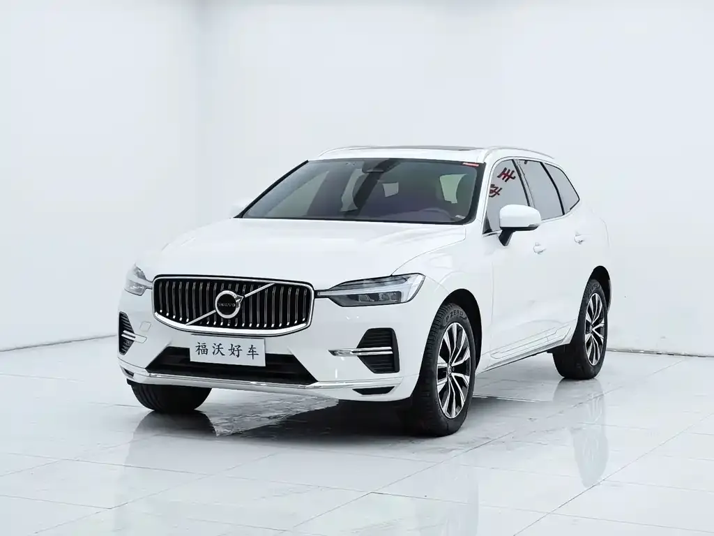 Volvo XC60 — фото 1