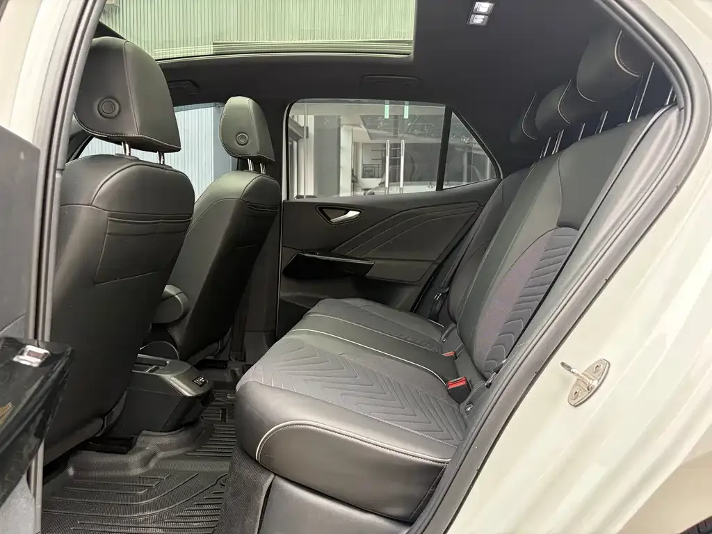 Volkswagen ID.3 2024 из CN, фото 9