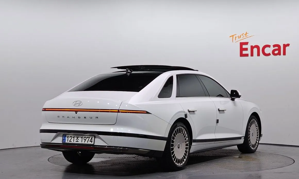 Hyundai Grandeur 2023 из KR, фото 4