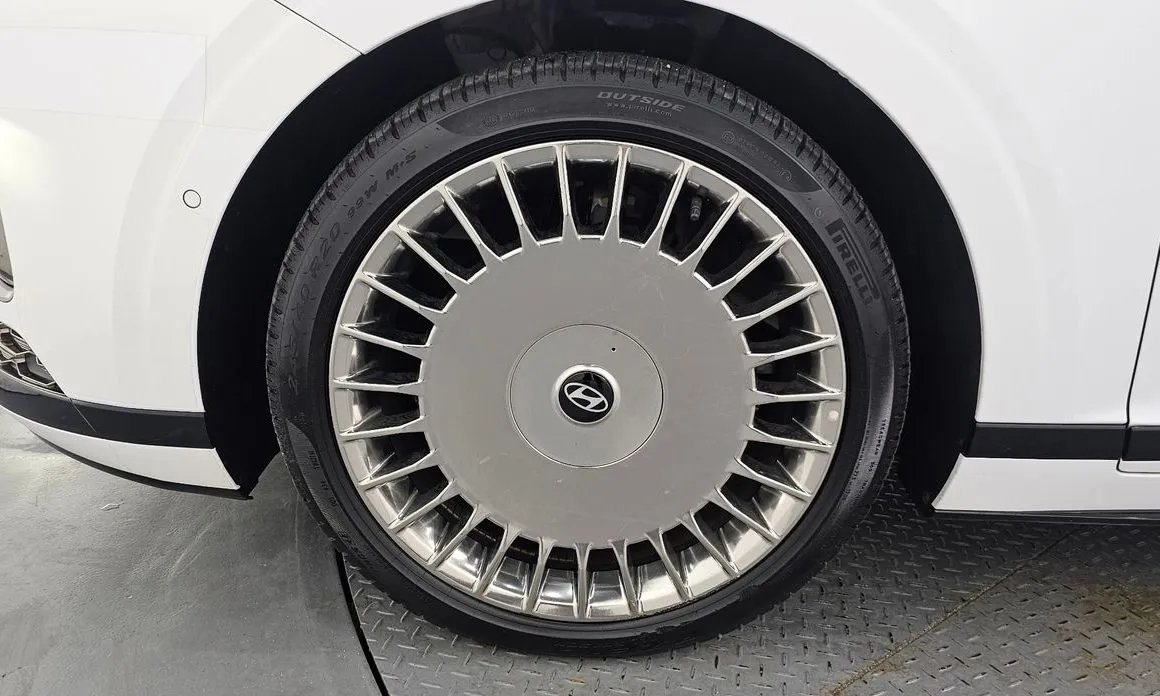 Hyundai Grandeur 2023 из KR, фото 8