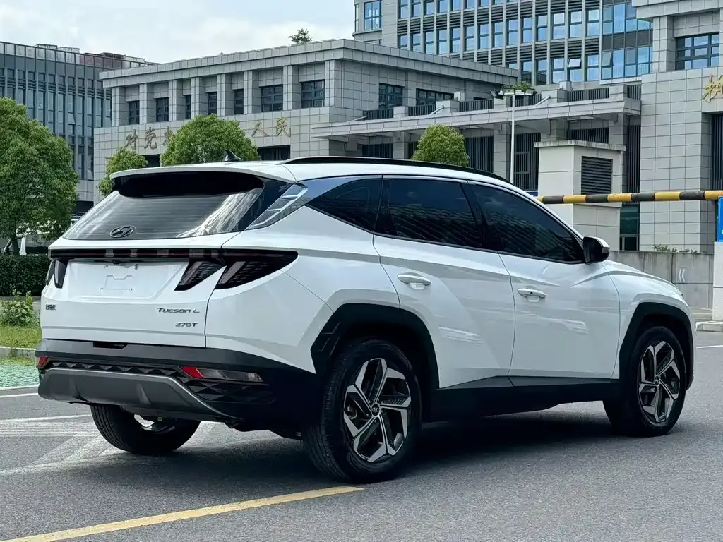 Hyundai Tucson — фото 6