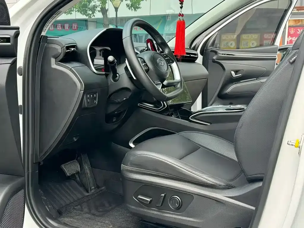 Hyundai Tucson — фото 7
