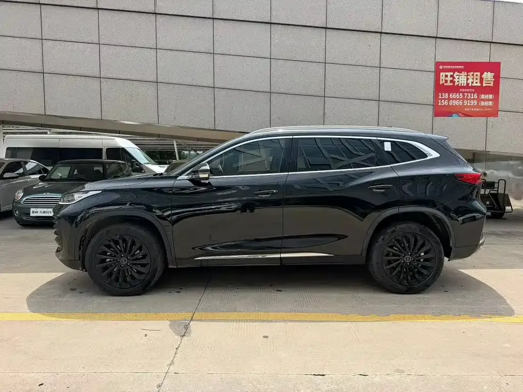 Exeed Lingyun 2023 из CN, фото 2