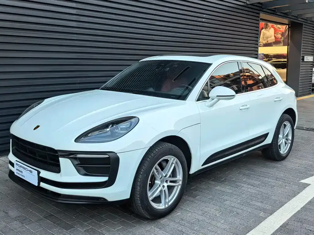 Porsche Macan — фото 1