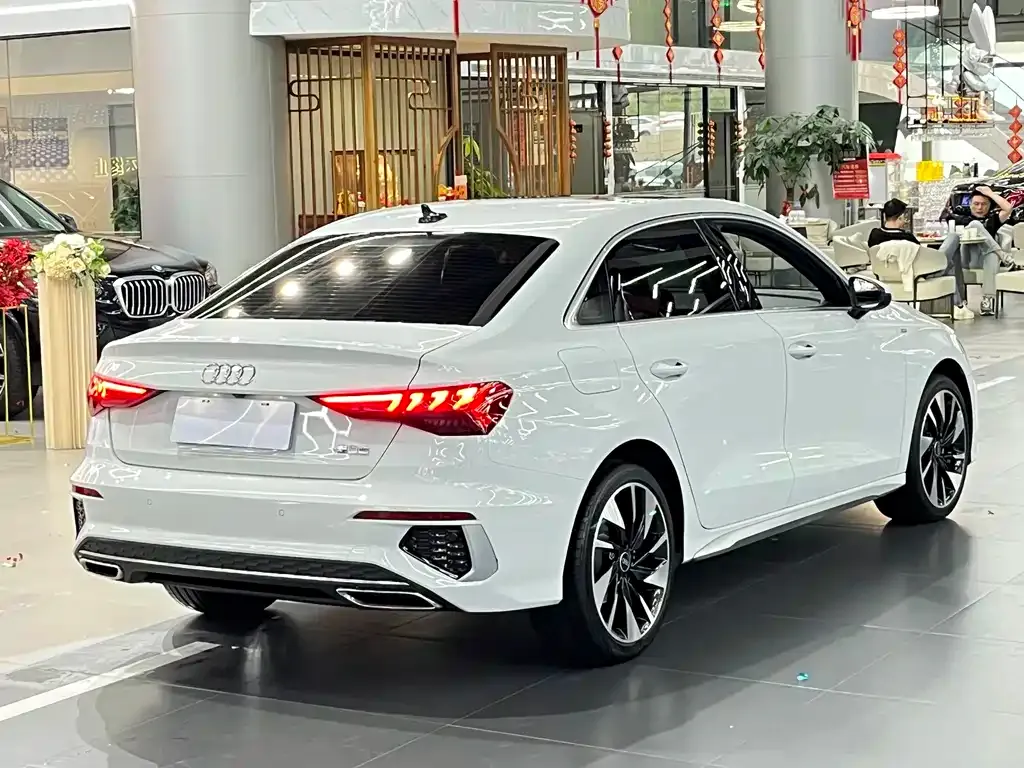 Audi A3 — фото 9
