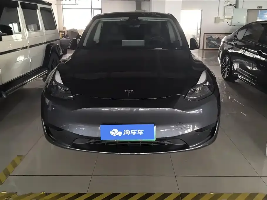 Tesla Model Y — фото 6