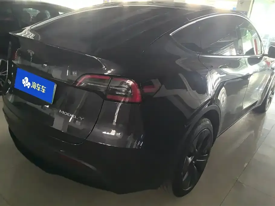 Tesla Model Y — фото 7