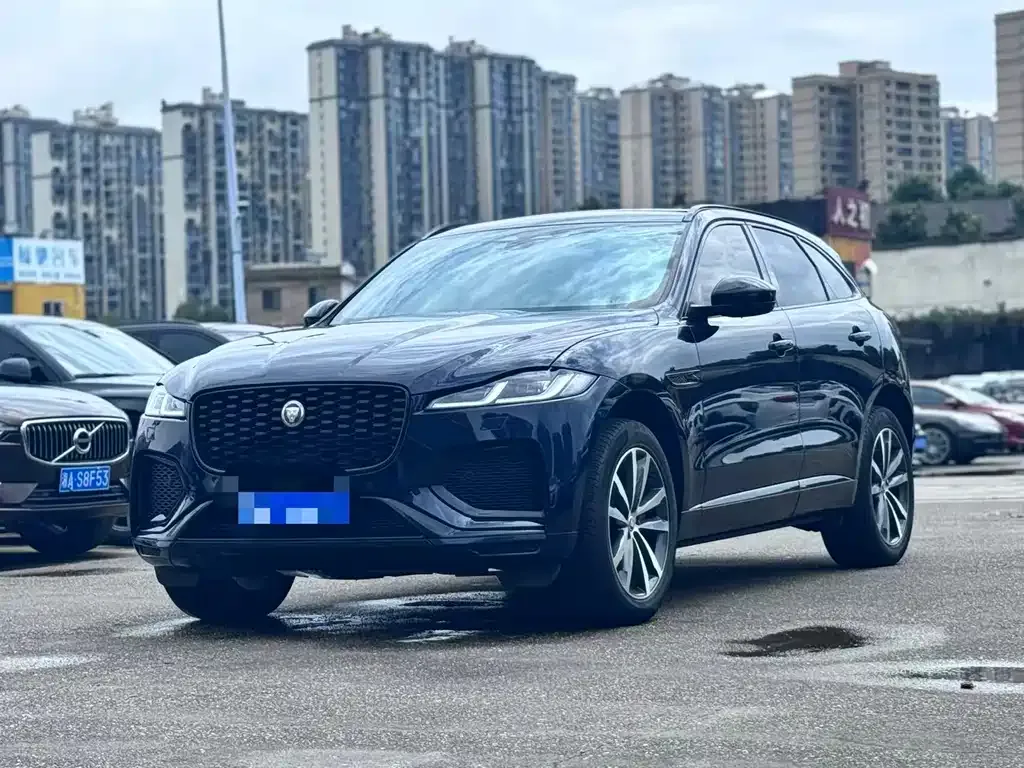 Jaguar F-PACE