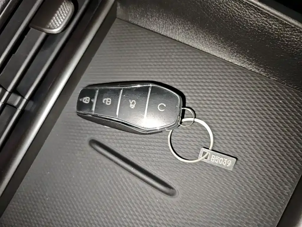 BYD Seal 05 DM-i — фото 4
