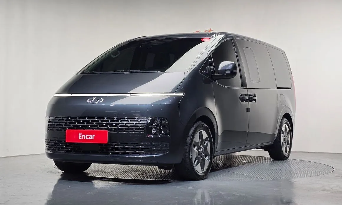 Hyundai Staria 2023 из KR, фото 1
