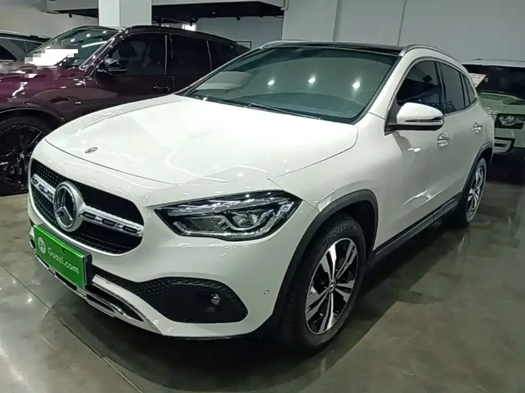 Mercedes-Benz GLA — фото 1