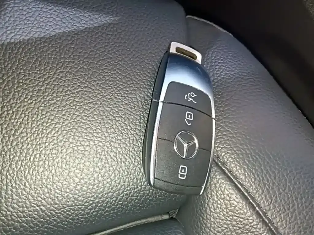 Mercedes-Benz GLA — фото 10