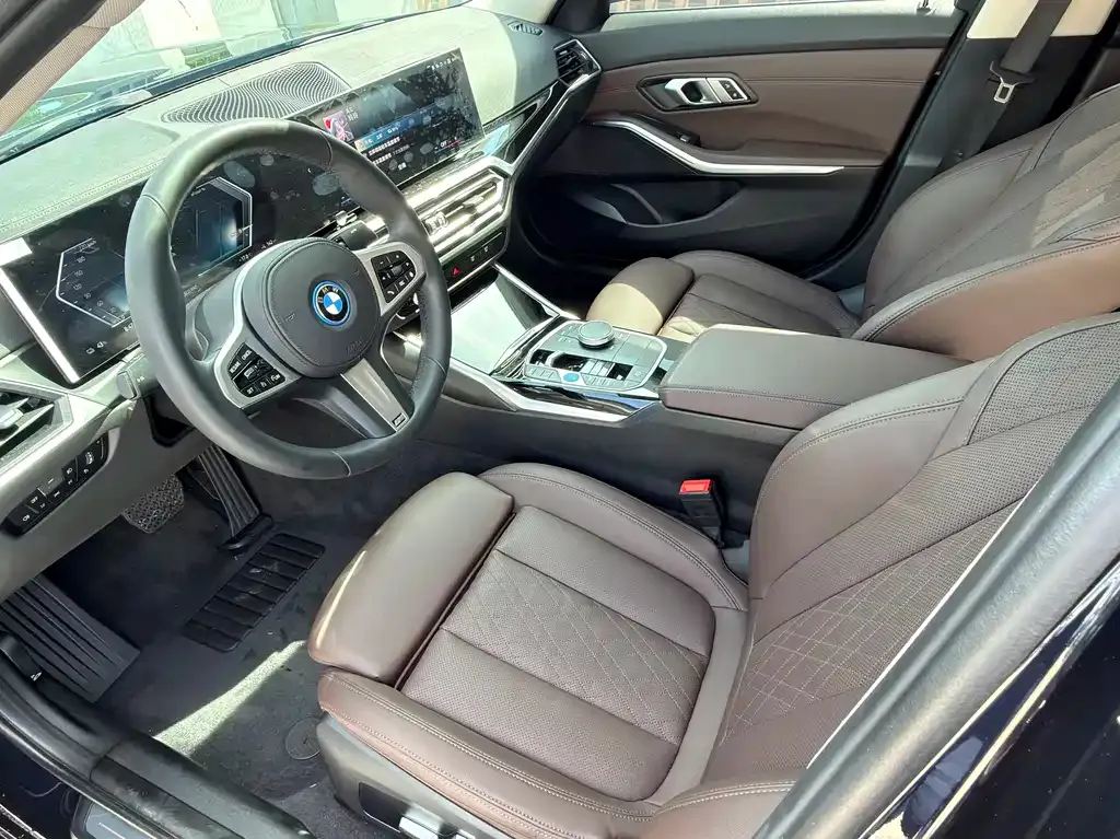 BMW i3 — фото 8