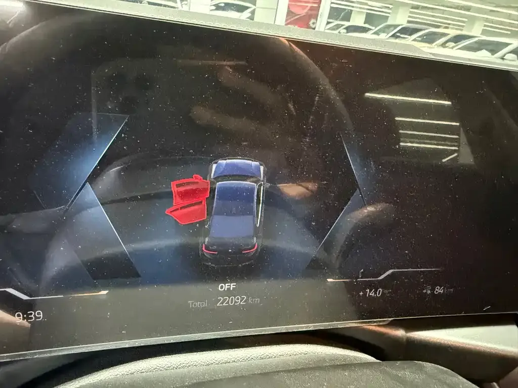 BMW i3 2024 из CN, фото 2