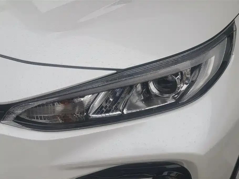 Toyota Wildlander — фото 10