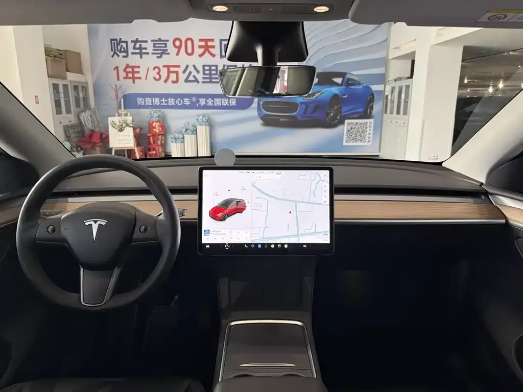 Tesla Model Y — фото 5