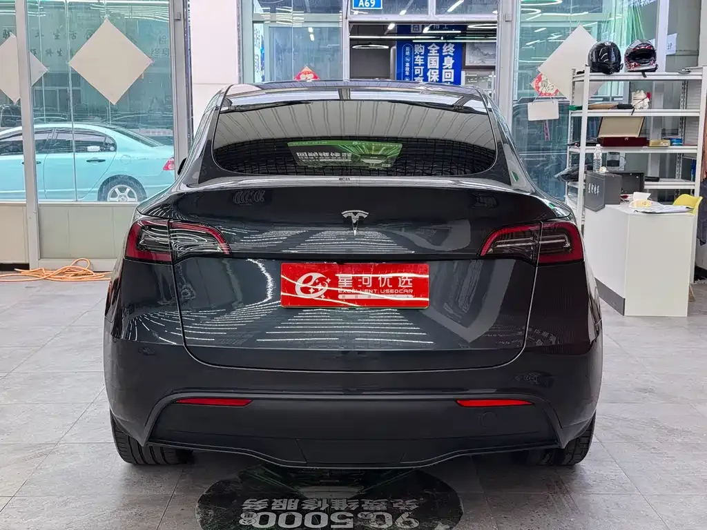 Tesla Model Y — фото 4