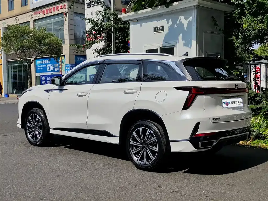 Changan CS75PLUS — фото 6