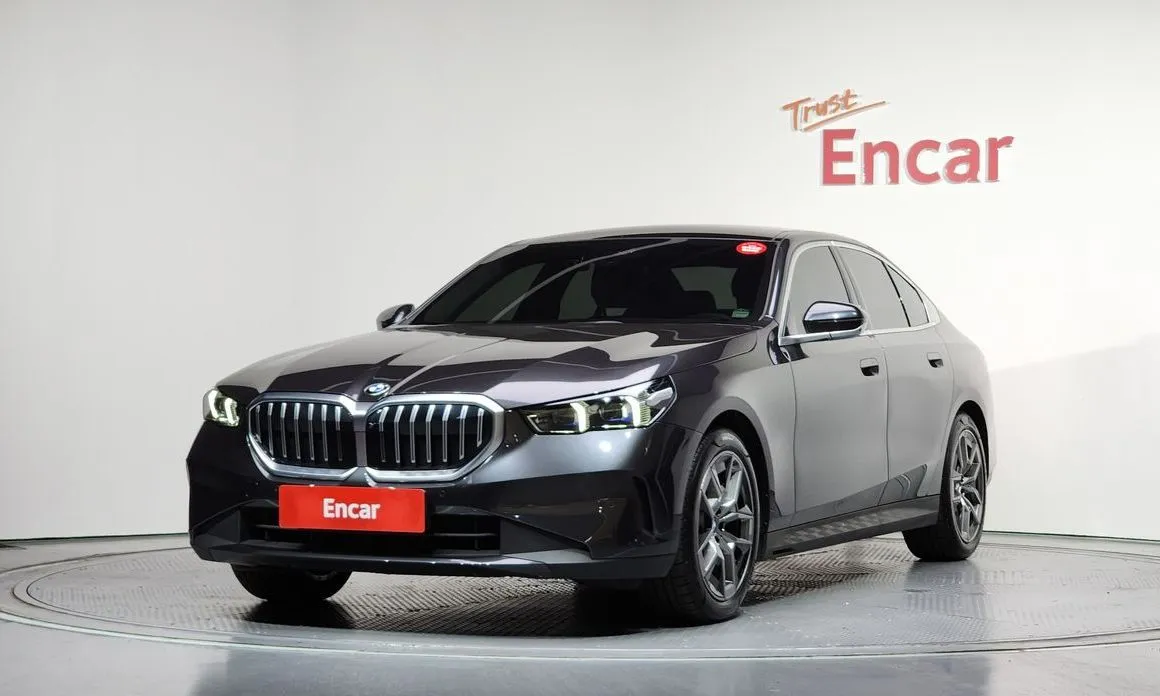 BMW 5-Series 2024 из KR, фото 1