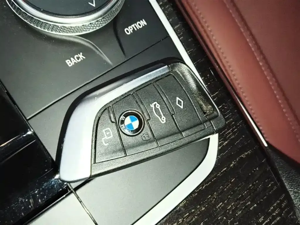 BMW 3 Series — фото 9